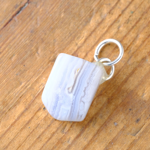 chalcedoon hanger