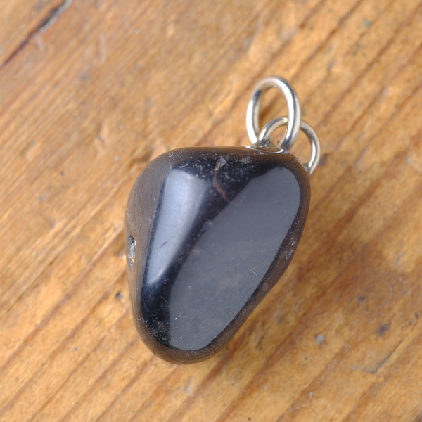 onyx hanger